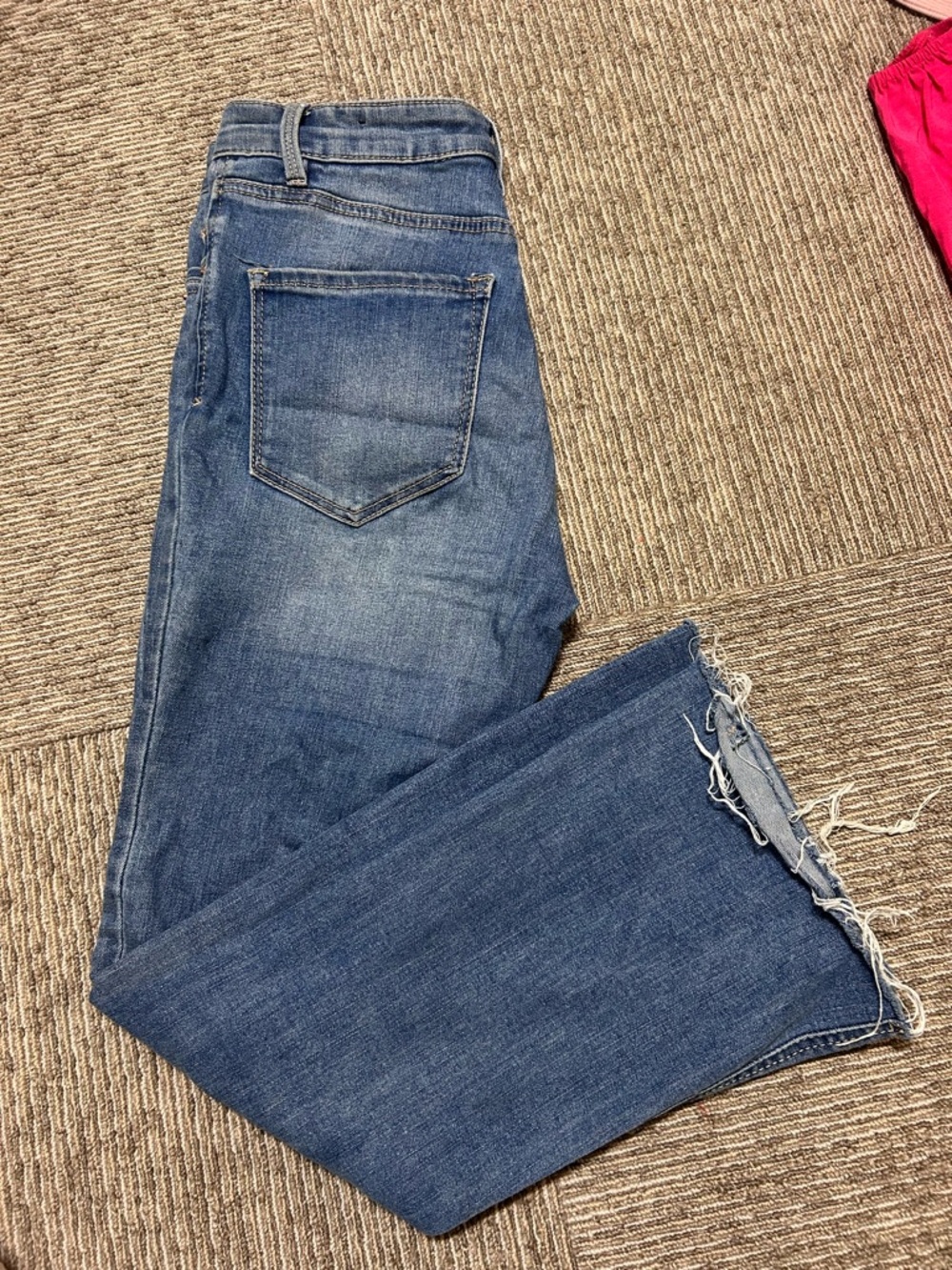 stradivarius Blue Cropped Ankle Jeans